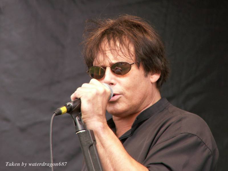 Jimi Jamison live in Cheyenne, Wyoming, 24 June, 2006. Photo copyright waterdragon687; not to be reproduced without permission.