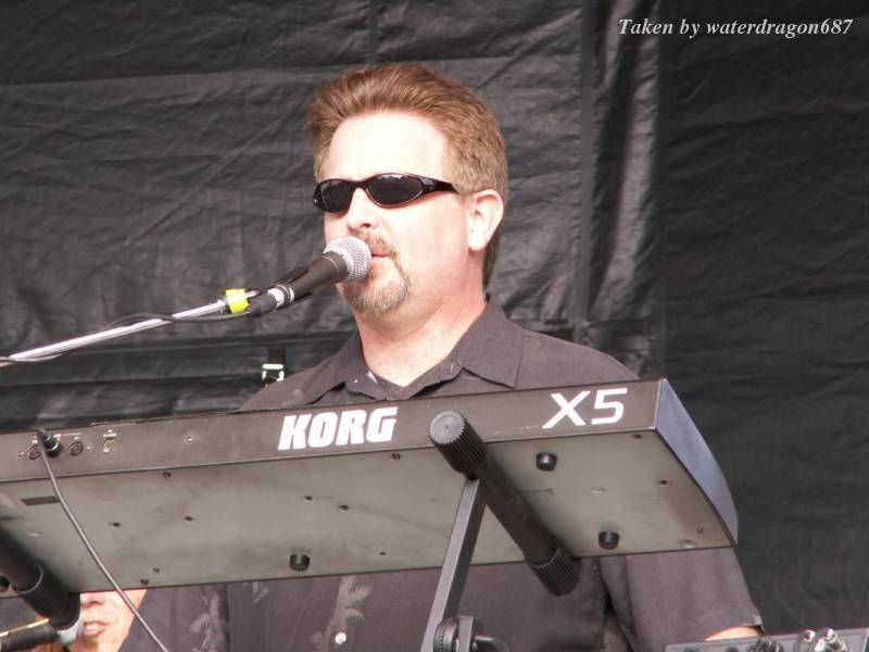 Lane Hoppen live in Cheyenne, Wyoming, 24 June, 2006. Photo copyright waterdragon687; not to be reproduced without permission.