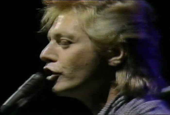 Screenshot taken from 'The Cars Live: 1984 - 1985'
