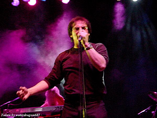 Jimi Jamison live in Denver, Colorado, 12 August, 2005. Photo copyright waterdragon687; not to be reproduced without permission.
