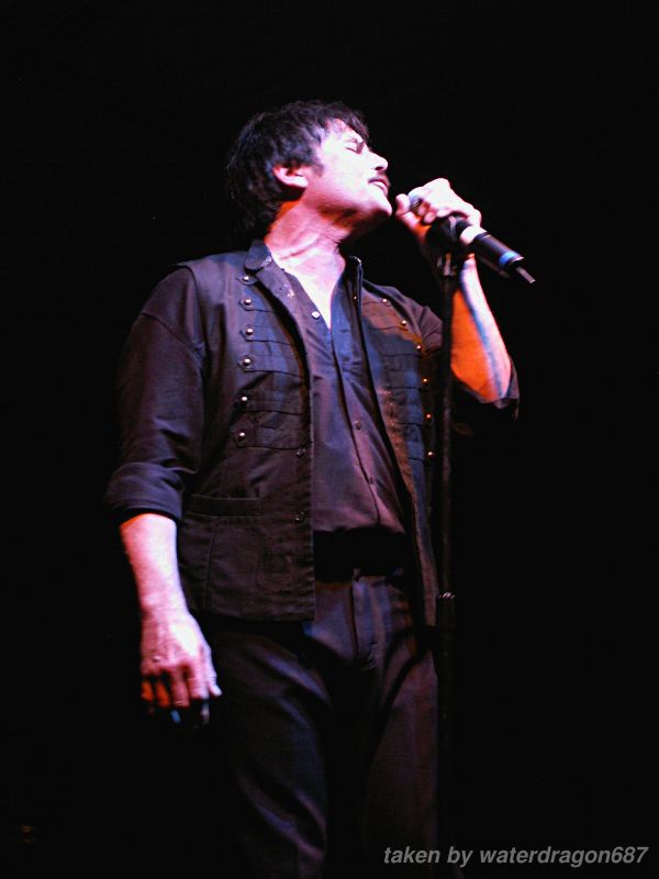 Jimi Jamison live in Franklin Park, Illinois, 05 June, 2010. Photo copyright waterdragon687; not to be reproduced without permission.