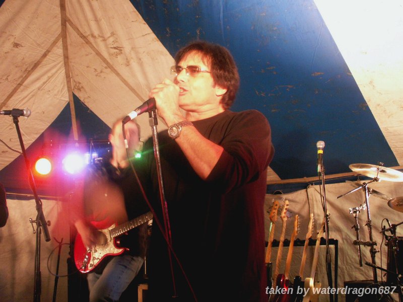 Jimi Jamison live in Glyndon, Minnesota, 11 September, 2010. Photo copyright waterdragon687; not to be reproduced without permission.