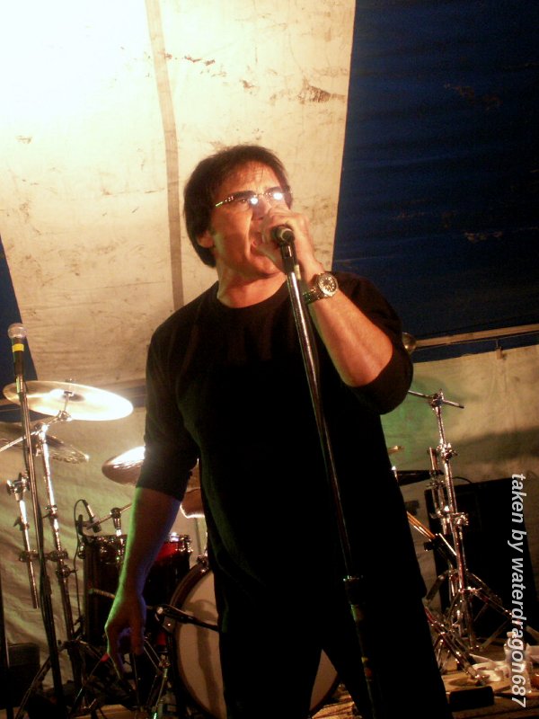 Jimi Jamison live in Glyndon, Minnesota, 11 September, 2010. Photo copyright waterdragon687; not to be reproduced without permission.