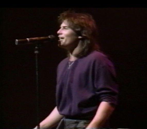 Screenshot from 'Survivor: Live in Japan 1985'