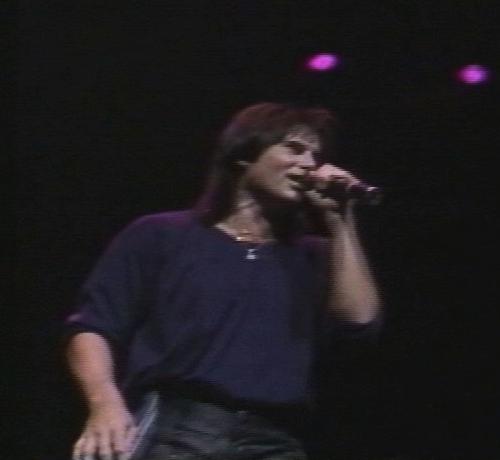Screenshot from 'Survivor: Live in Japan 1985'