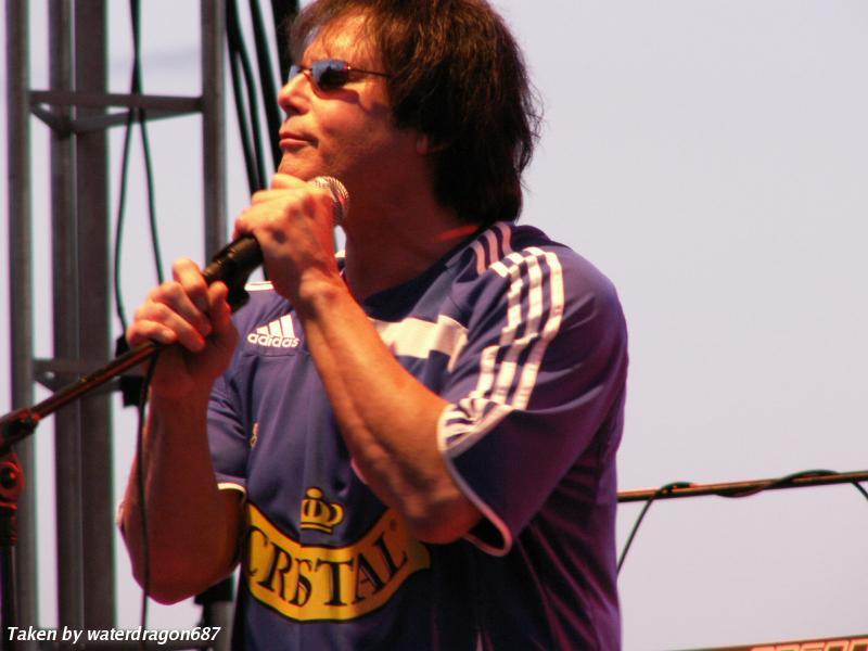 Jimi Jamison live in Oneida, Wisconsin, 06 June, 2008. Photo copyright waterdragon687; not to be reproduced without permission.