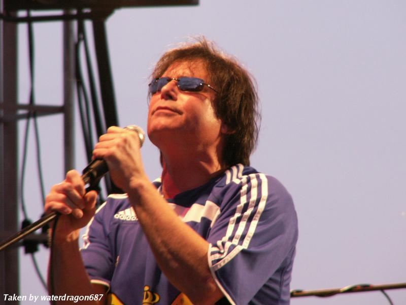 Jimi Jamison live in Oneida, Wisconsin, 06 June, 2008. Photo copyright waterdragon687; not to be reproduced without permission.