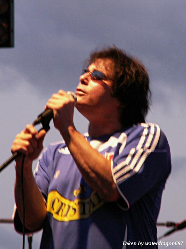Jimi Jamison live in Oneida, Wisconsin, 06 June, 2008. Photo copyright waterdragon687; not to be reproduced without permission.