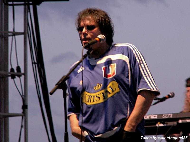 Jimi Jamison live in Oneida, Wisconsin, 06 June, 2008. Photo copyright waterdragon687; not to be reproduced without permission.