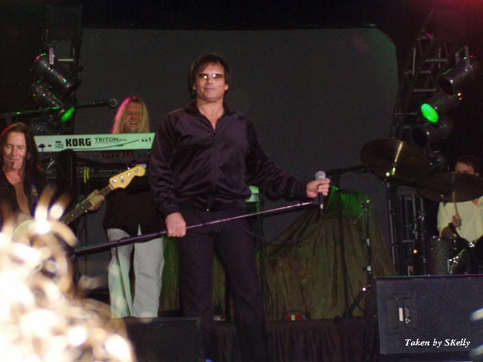 Barry Dunaway, Chris Grove, Jimi Jamison, and Marc Droubay live in Phoenix, Arizona, 18 November, 2005. Photo copyright SKelly; not to be reproduced without permission.